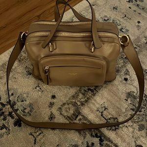 Henri Bendel taupe/tan double zip crossbody/handbag